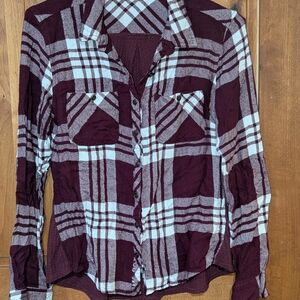 Maurice's Plaid Button-Up Shirt in‎ Burgundy and White